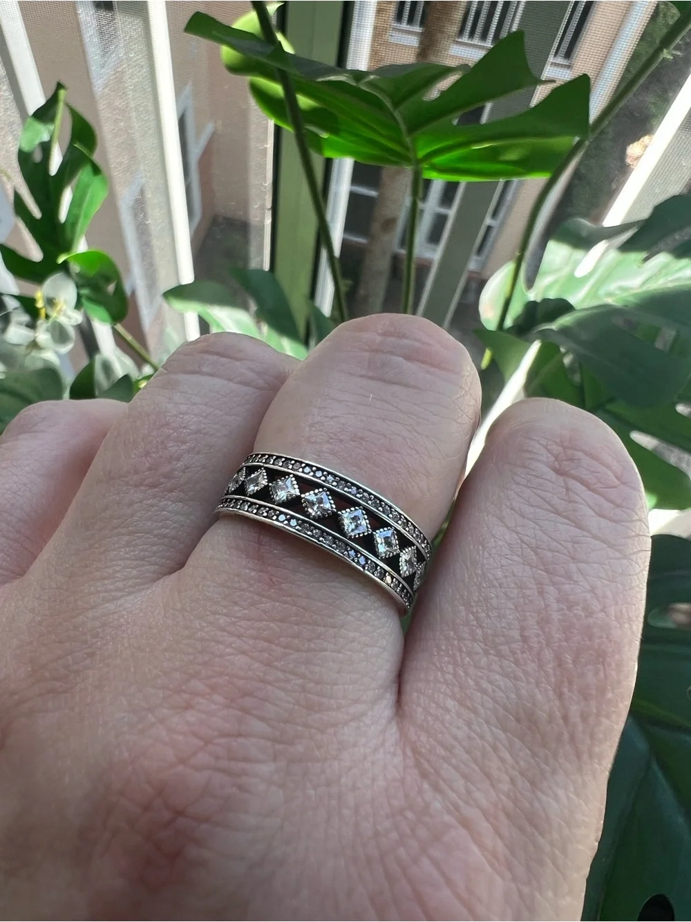 Vintage Fascination Wide Band Ring – Size 8